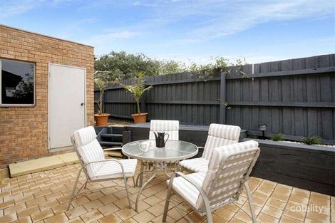Property photo of 3/147 Grimshaw Street Greensborough VIC 3088