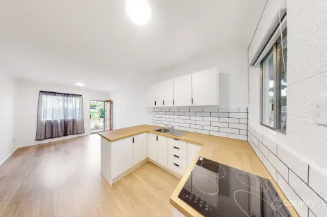 3/12 Hinton St, Redcliffe, QLD 4020