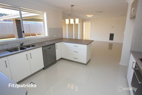 Property photo of 2/3 Clarence Place Tatton NSW 2650