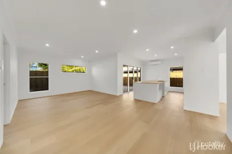 6 Old Waterworks Rd, Kin Kora, QLD 4680