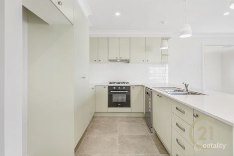Property photo of 18 Dovey Drive Kelso NSW 2795