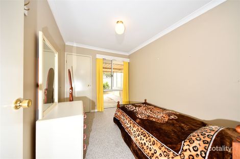 Property photo of 8 Arabella Meander Warnbro WA 6169