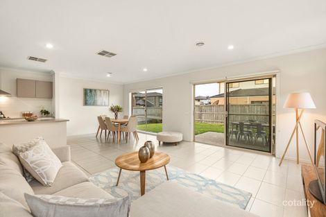 Property photo of 22 Wattleseed Way Keysborough VIC 3173