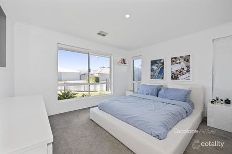 Property photo of 14 Silvereye Way Erskine WA 6210