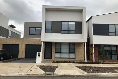 Property photo of 41 Oakden Crescent St Albans VIC 3021