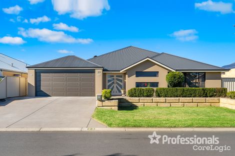 Property photo of 23 Solstice Way Australind WA 6233