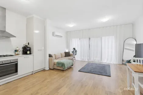 Property photo of 37 Greenview Place Blakeview SA 5114
