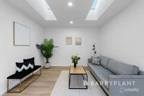 Property photo of 19B Walmer Avenue St Albans VIC 3021