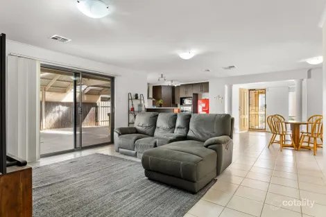 Property photo of 19 Lakeland Road Munno Para West SA 5115