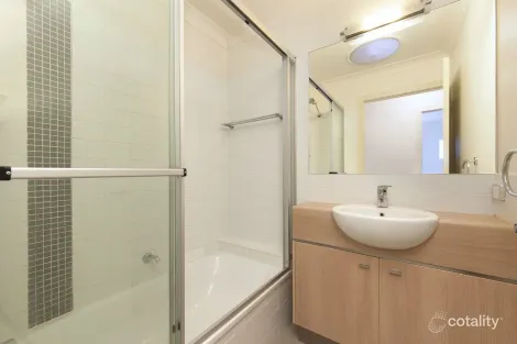 Property photo of 4/25 Rennie Street Indooroopilly QLD 4068