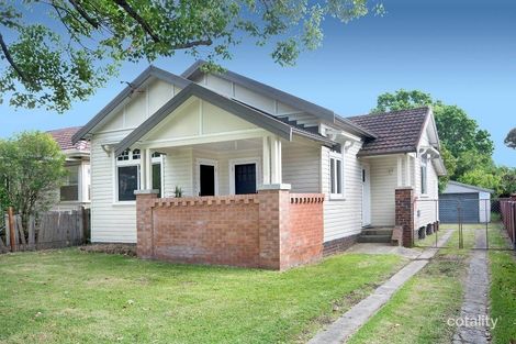 4 Basil St, Mayfield West, NSW 2304