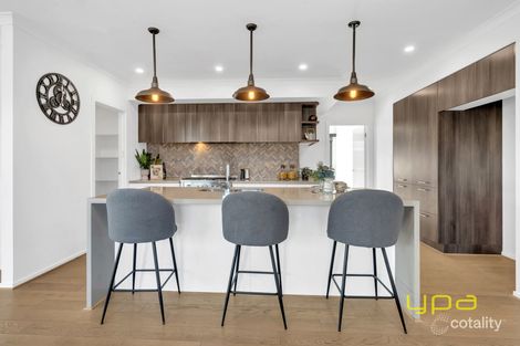 Property photo of 48 Moxham Drive Clyde North VIC 3978