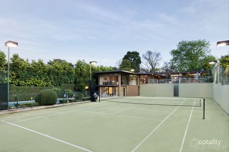 Property photo of 11 Whernside Avenue Toorak VIC 3142