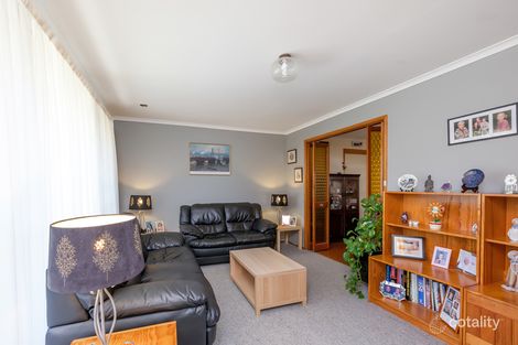 Property photo of 38 Parma Crescent St Helens Park NSW 2560
