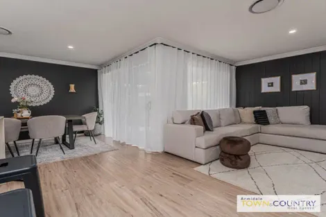 Property photo of 16 Ailsa Crescent Armidale NSW 2350