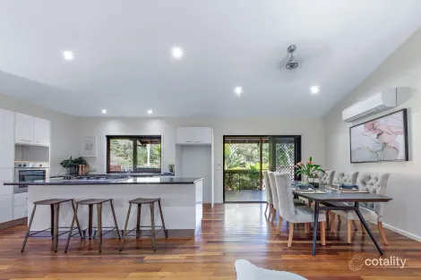 Property photo of 8 Jonquill Court Cannonvale QLD 4802