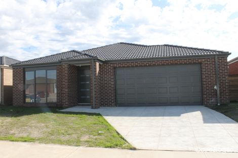 Property photo of 109 Greendale Boulevard Pakenham VIC 3810