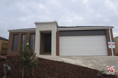 27 Waugh St, Sunbury, VIC 3429