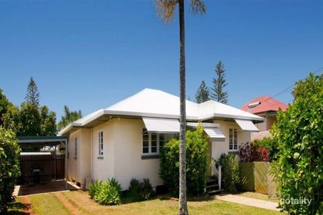 64 Prince Edward Pde, Redcliffe, QLD 4020