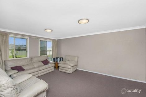 Property photo of 20 Greenhaven Circuit Woongarrah NSW 2259