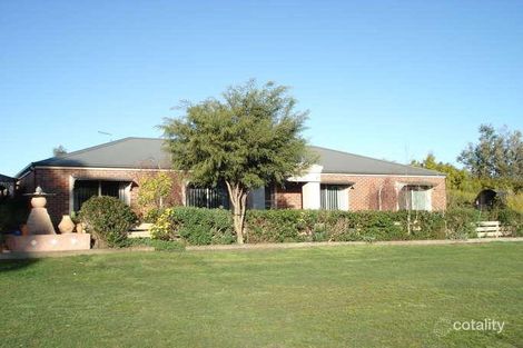 31 Crystal Ct, Ross Creek, VIC 3351