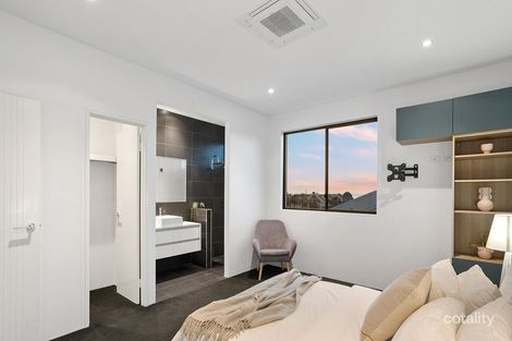 Property photo of 23 Swansea Promenade Mindarie WA 6030