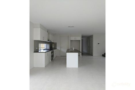 Property photo of 17 Stapleton Avenue Colebee NSW 2761