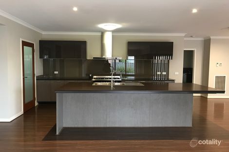 Property photo of 5 Koomba Street Manor Lakes VIC 3024