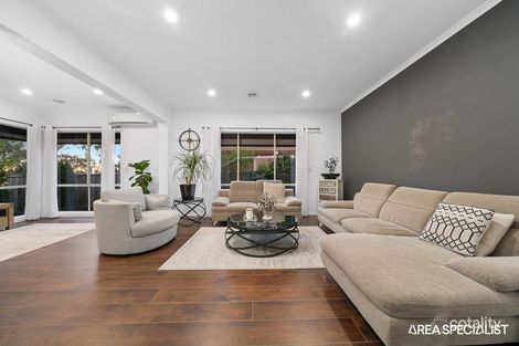 Property photo of 18 Yellowbox Crescent Lyndhurst VIC 3975