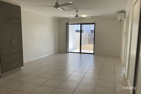 Property photo of 2/7 Intelligence Street Oonoonba QLD 4811