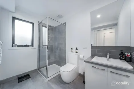Property photo of 9/641 Mountain Highway Bayswater VIC 3153