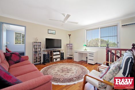 Property photo of 11 Carina Place St Johns Park NSW 2176