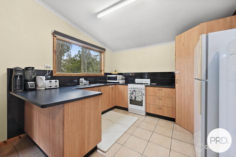 8 Mcintoshs Lane, Chepstowe, VIC 3351