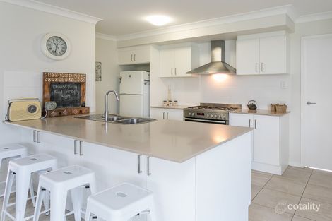 Property photo of 32 Summerview Avenue Yarrabilba QLD 4207