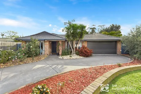 Property photo of 2 Dianne Court Cranbourne North VIC 3977
