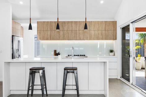 19b Mawson Cres, Hillarys, WA 6025