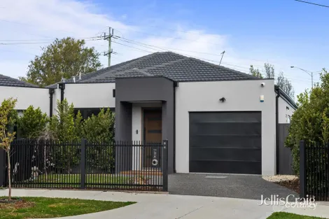 Property photo of 9A Sanicki Court Bentleigh East VIC 3165