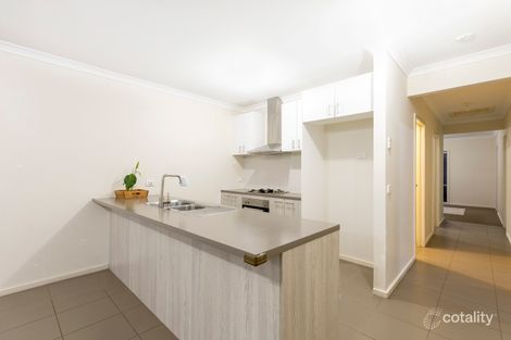 Property photo of 9 Beachside Crescent Point Cook VIC 3030