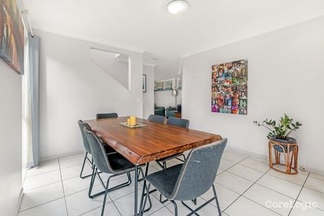 Property photo of 21/191 Greenacre Drive Arundel QLD 4214