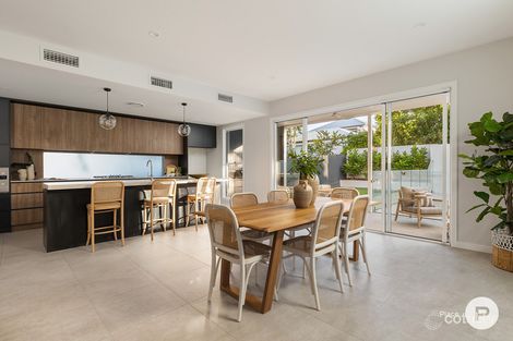 Property photo of 18 Parry Street Bulimba QLD 4171