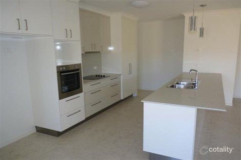 Property photo of 46 Pembridge Circuit Urraween QLD 4655