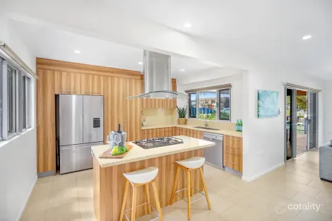 Property photo of 19 Marina Quay Trinity Park QLD 4879