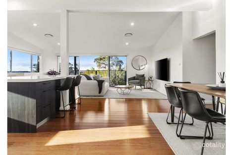 33 Bradman Rd, Menai, NSW 2234