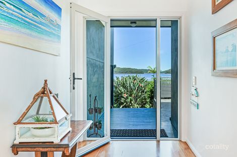 Property photo of 2 The Lakes Way Tarbuck Bay NSW 2428