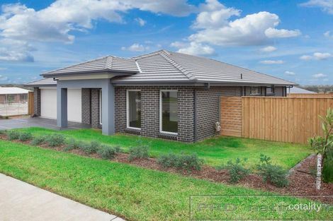 Property photo of 47 Harvest Boulevard Chisholm NSW 2322