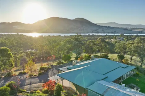 35 Hollams Rd, Mansfield, VIC 3722