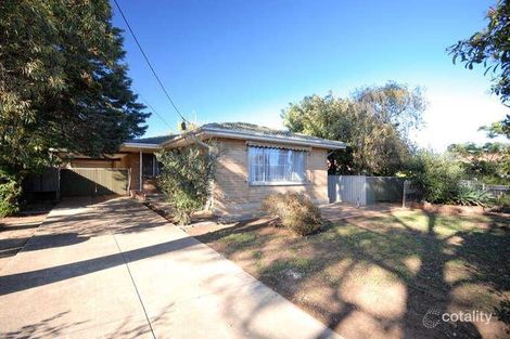 4 Oliver St, Christie Downs, SA 5164