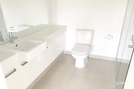 Property photo of 14 Cascade Terrace Craigieburn VIC 3064