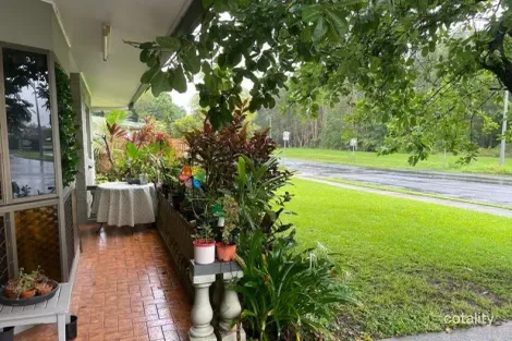 2/2 Kowinka St, White Rock, QLD 4868