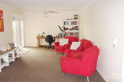 Property photo of 1 Cherry Close Somerville VIC 3912